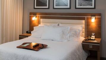 Habitación, 1 cama Queen size y sofá cama, para no fumadores, refrigerador | Ropa de cama de alta calidad y caja de seguridad en la habitación