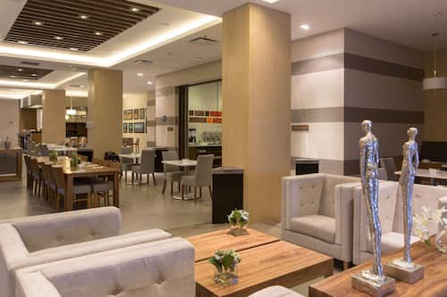 Desayuno buffet incluido todos los días