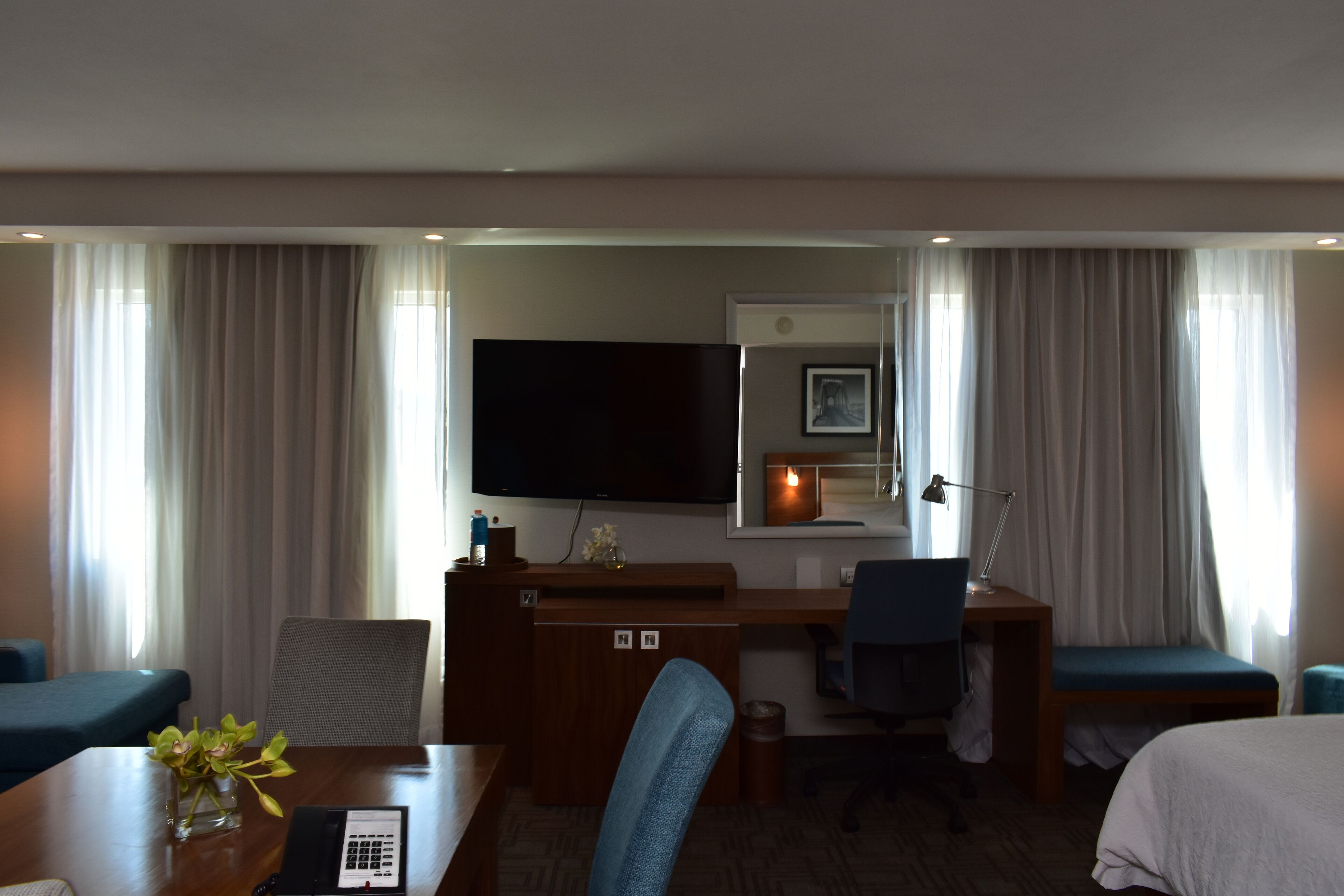 suite, 1 king bed, non smoking | premium bedding, in-room safe, desk, laptop workspace