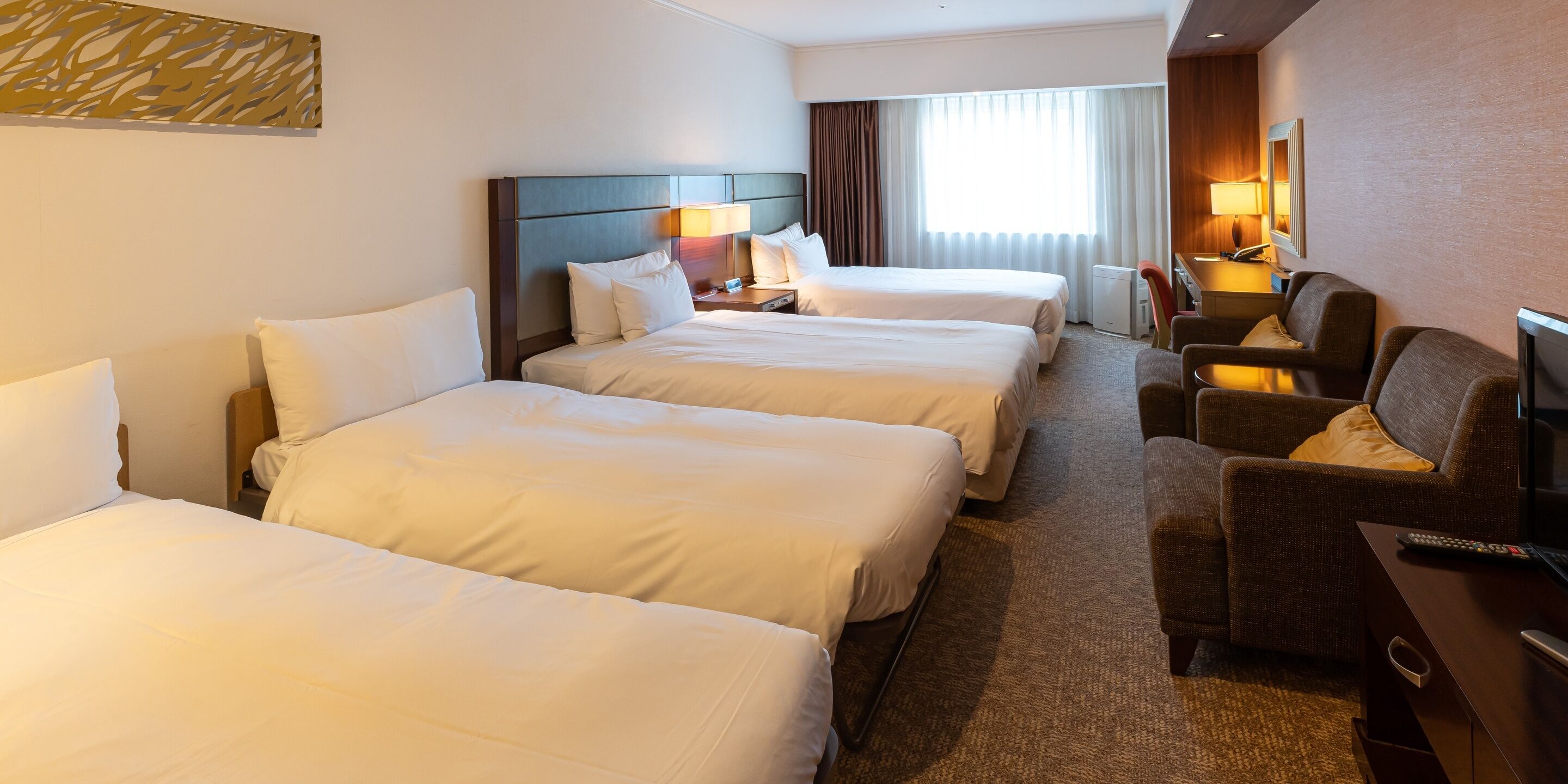 down duvets, minibar, desk, blackout curtains