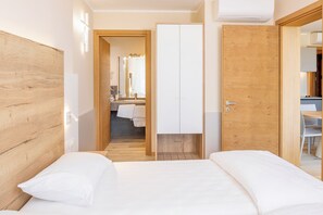 Deluxe Apartment | In-room safe, cribs/infant beds - Residence Parco del Garda (Garda)