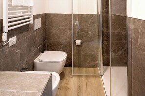 Shower, hair dryer, bidet - Residence Parco del Garda (Garda)
