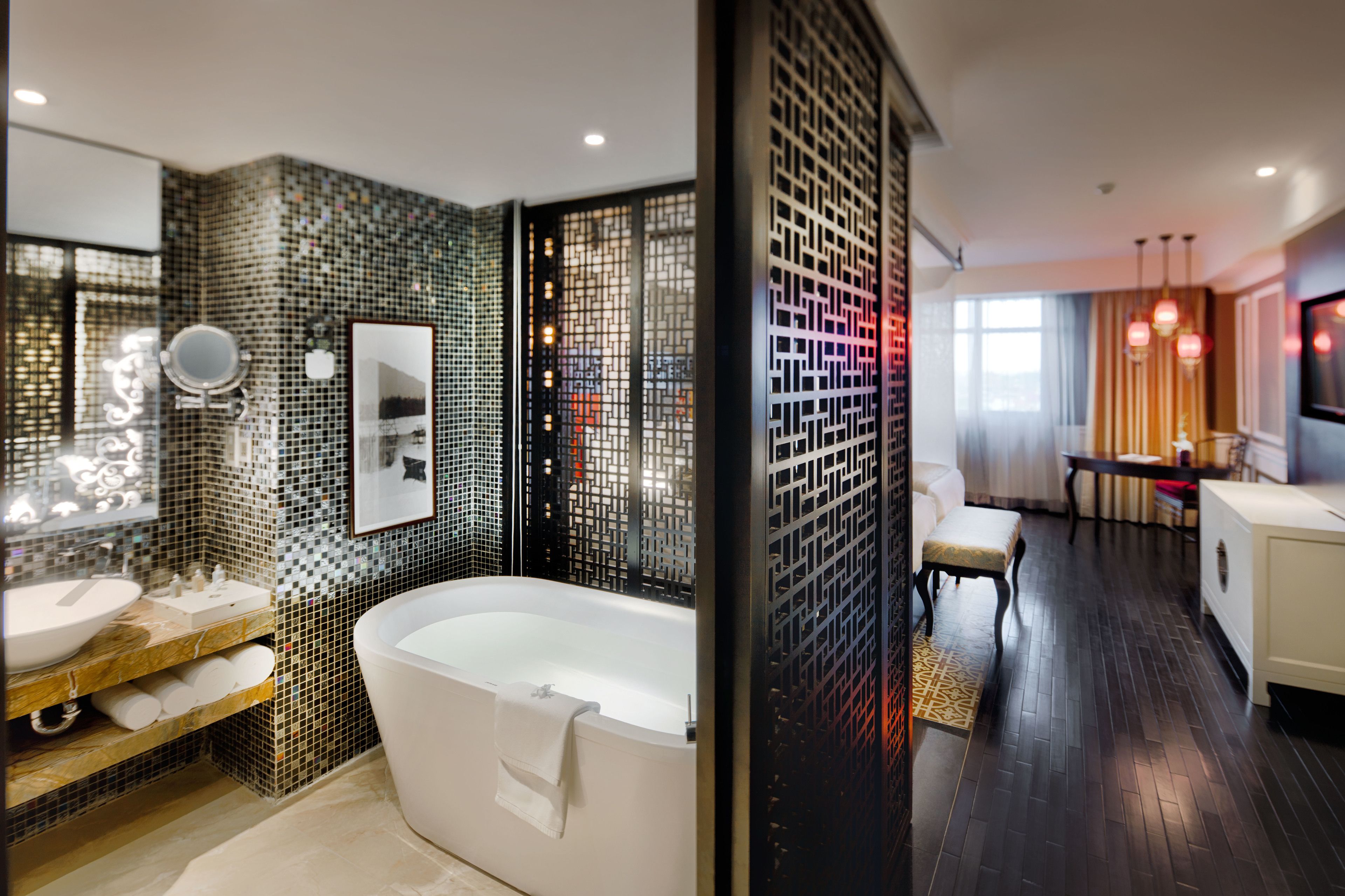 separate bathtub and shower, deep-soaking bathtub, rainfall showerhead