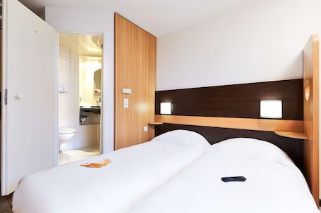 Premium bedding, desk, blackout drapes, soundproofing. Hotel Première Classe Annemasse - Ville La Grand