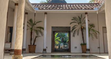 Casa Oniri Hotel Boutique