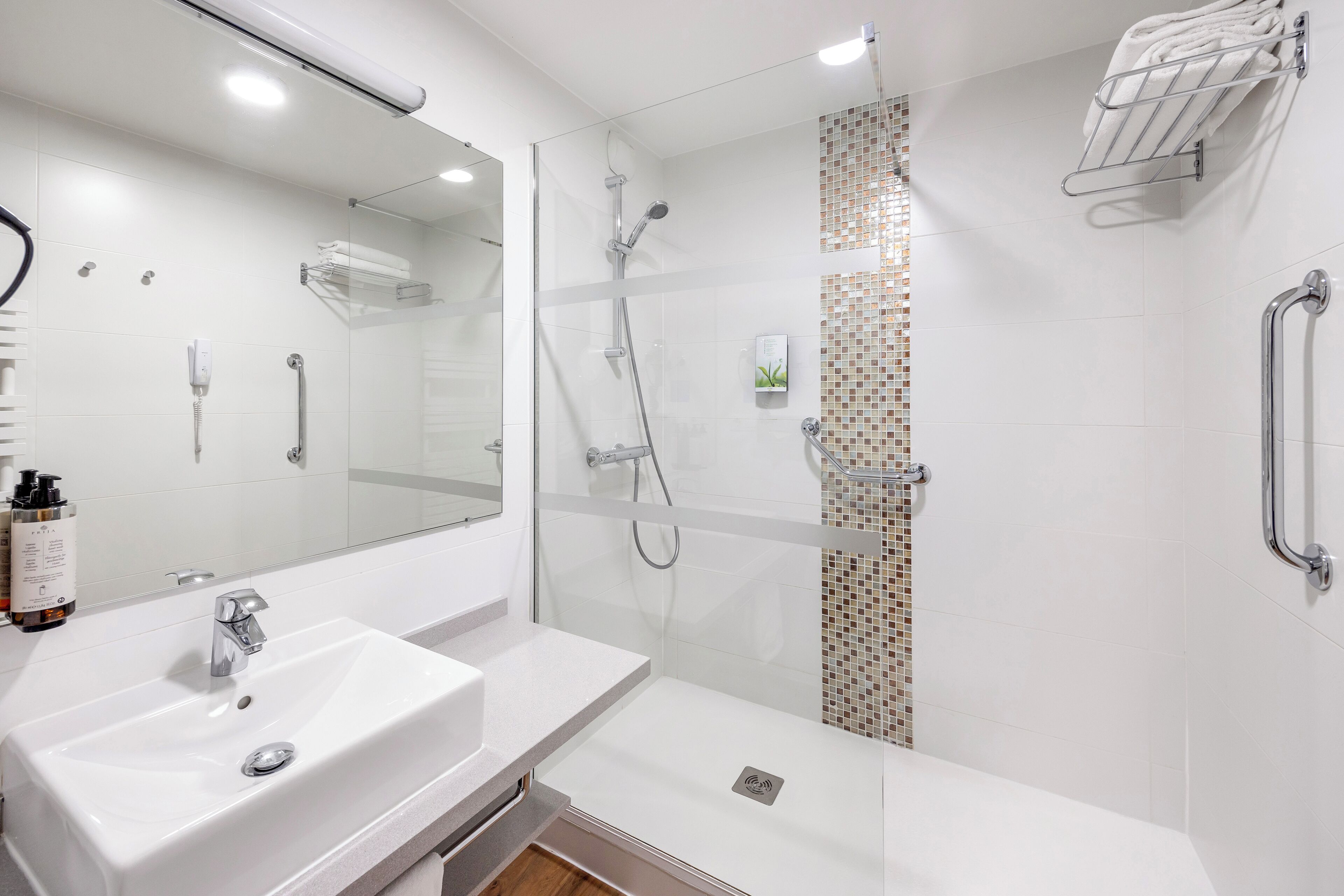apartment, 1 bedroom | bathroom | eco-friendly toiletries, hair dryer, towels