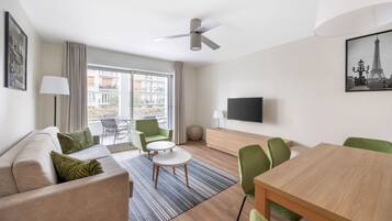 Apartment, 2 Bedrooms | Living room | 40-inch flat-screen TV with digital channels, TV