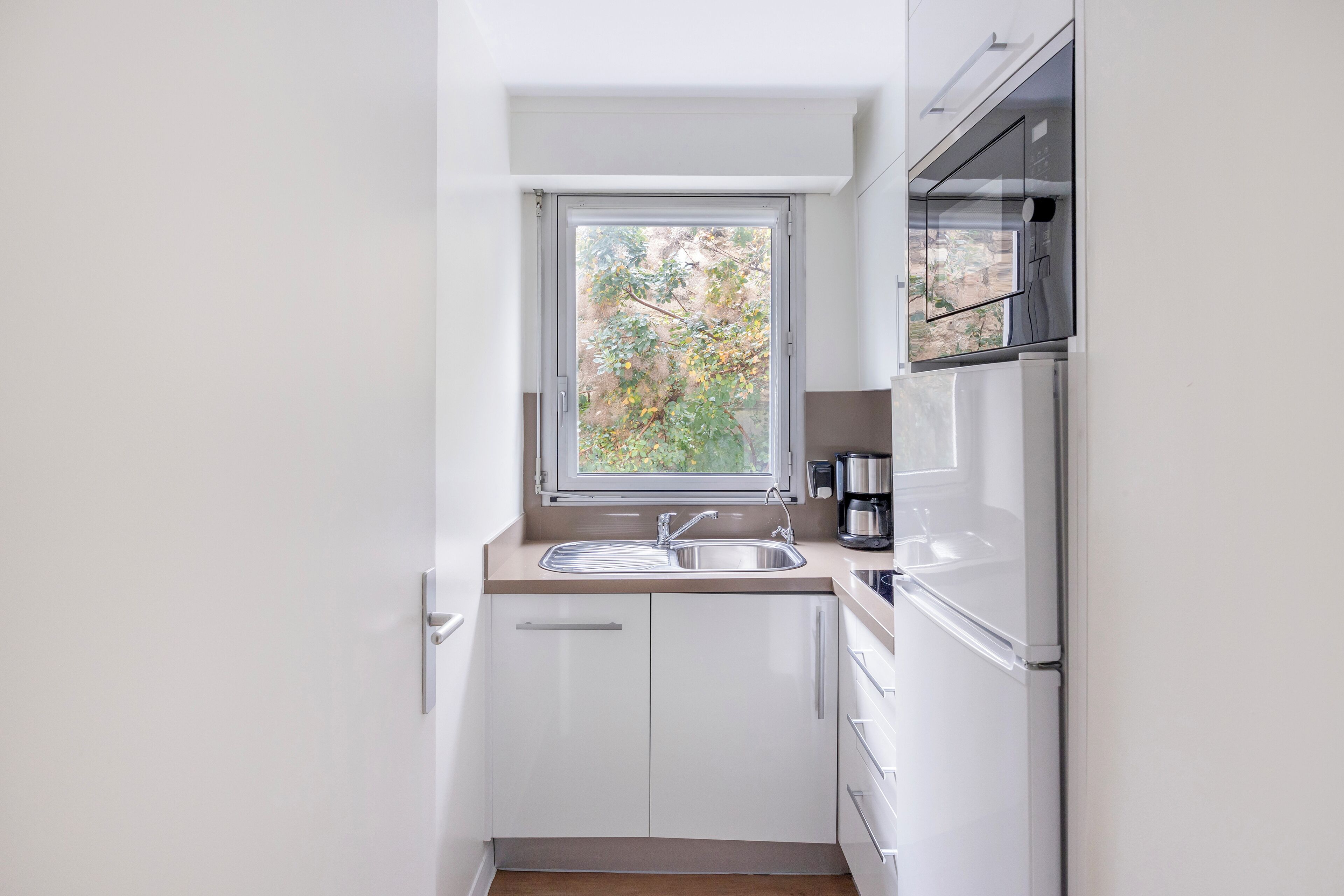 apartment, 1 bedroom | private kitchen | fridge, microwave, stovetop, dishwasher