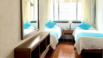 Standard Room, 2 Single Beds | Minibar, in-room safe, soundproofing, bed sheets