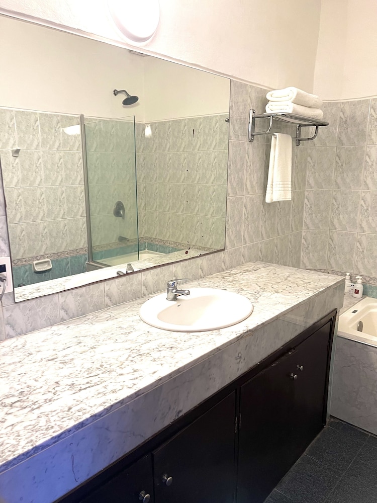 Hotel Concorde by null