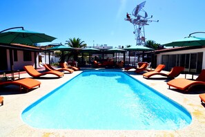 Outdoor pool, pool loungers