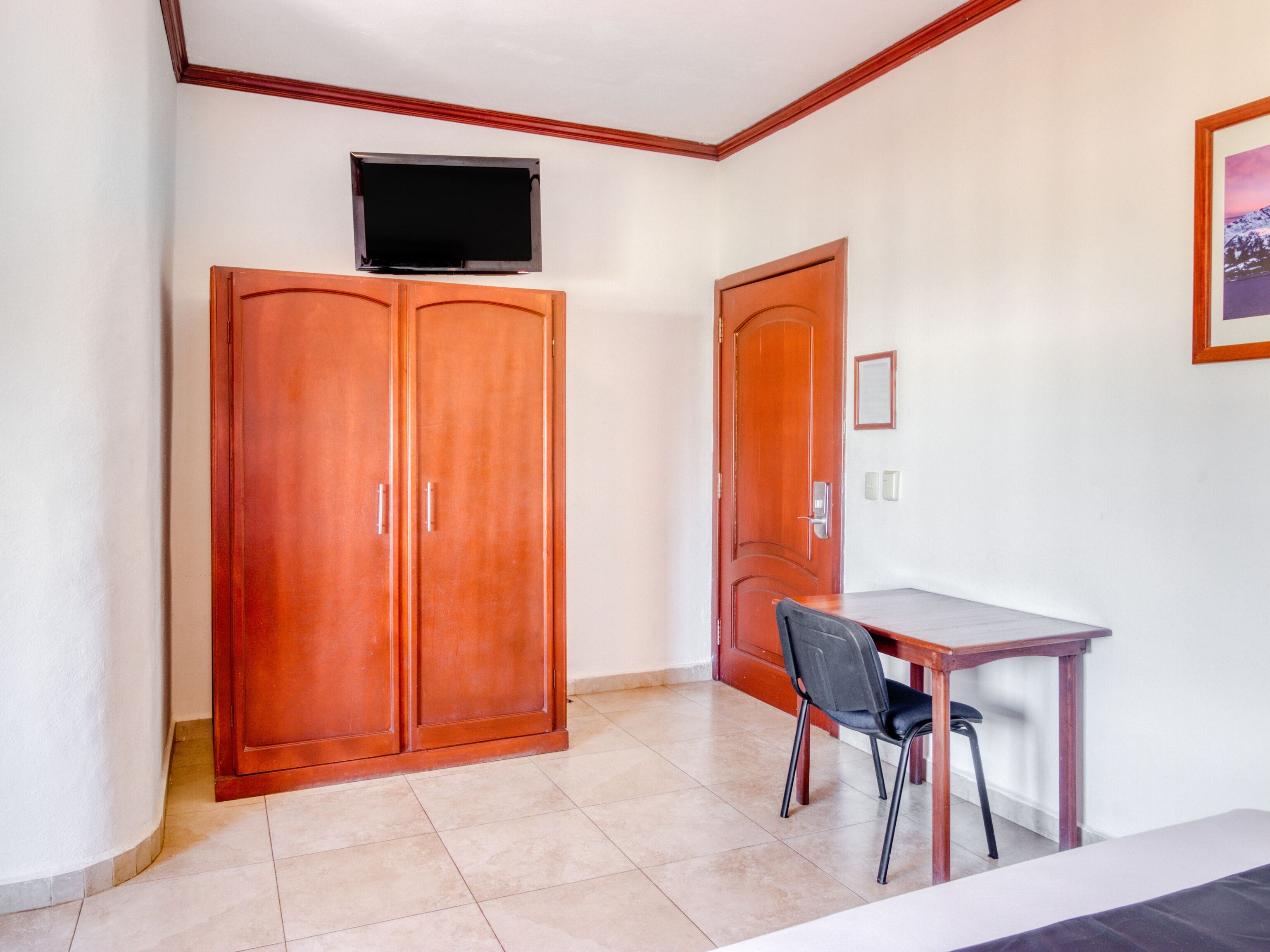 standard quadruple room, 2 double beds | desk, free wifi, bed sheets