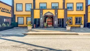 Entrada de la propiedad