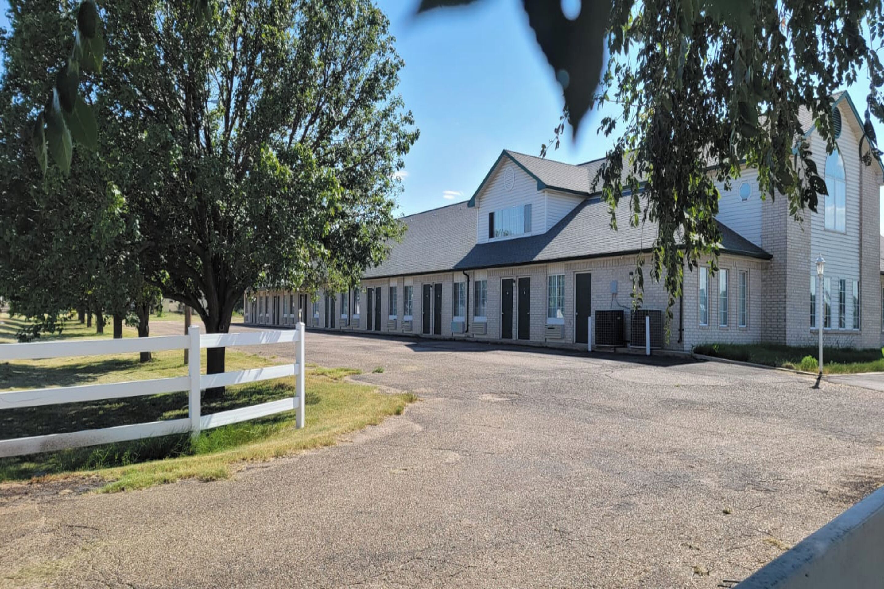 HomeTown Inn By OYO Texhoma, OK