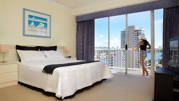 Kedap suara dan setrika/meja setrika