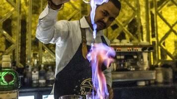 2 restaurants, breakfast, lunch, dinner served; American cuisine