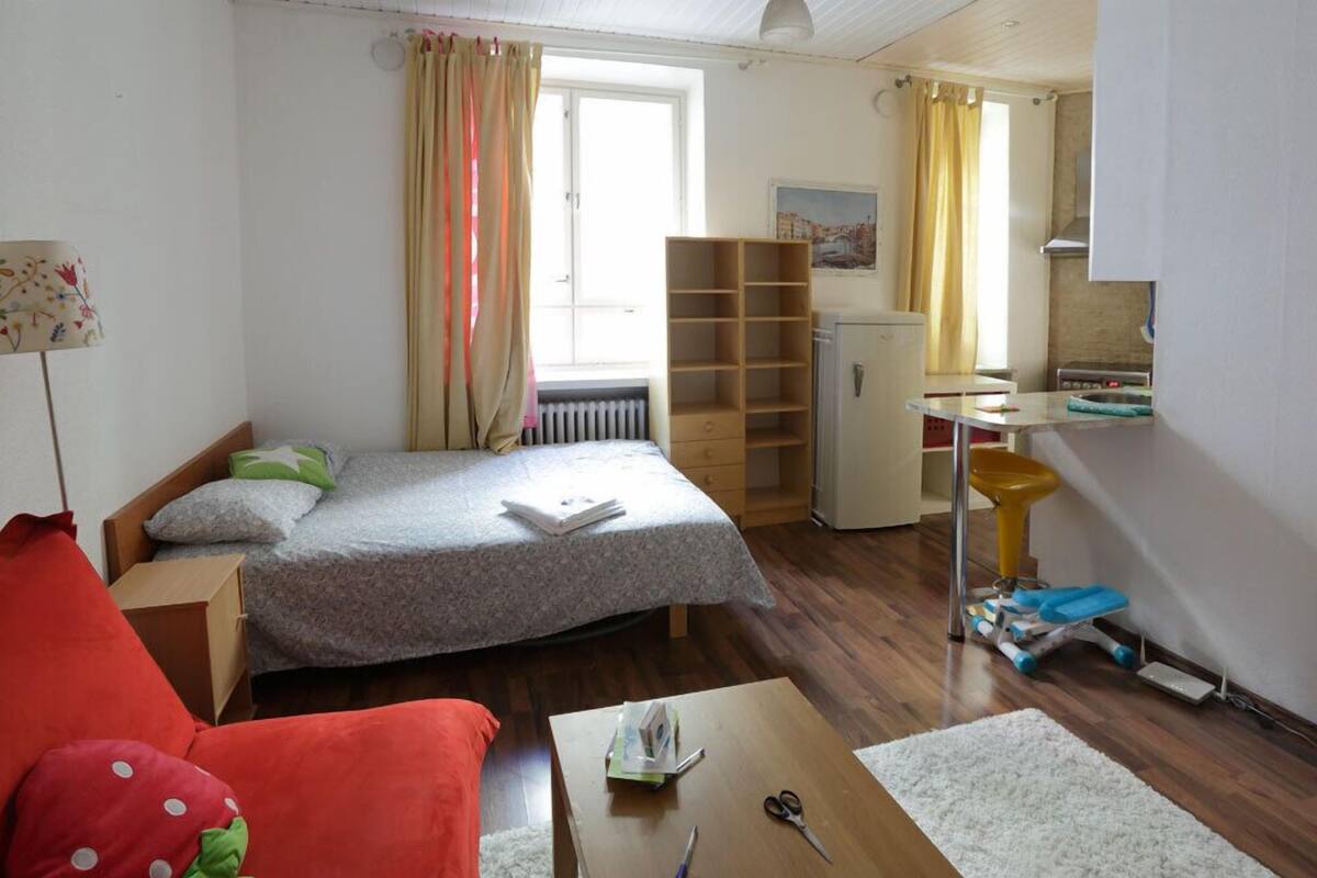 Studio - Eerikinkatu 25 C | In-room safe, iron/ironing board, free WiFi