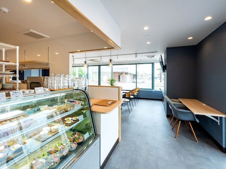 Desayuno buffet todos los días (con cargo)