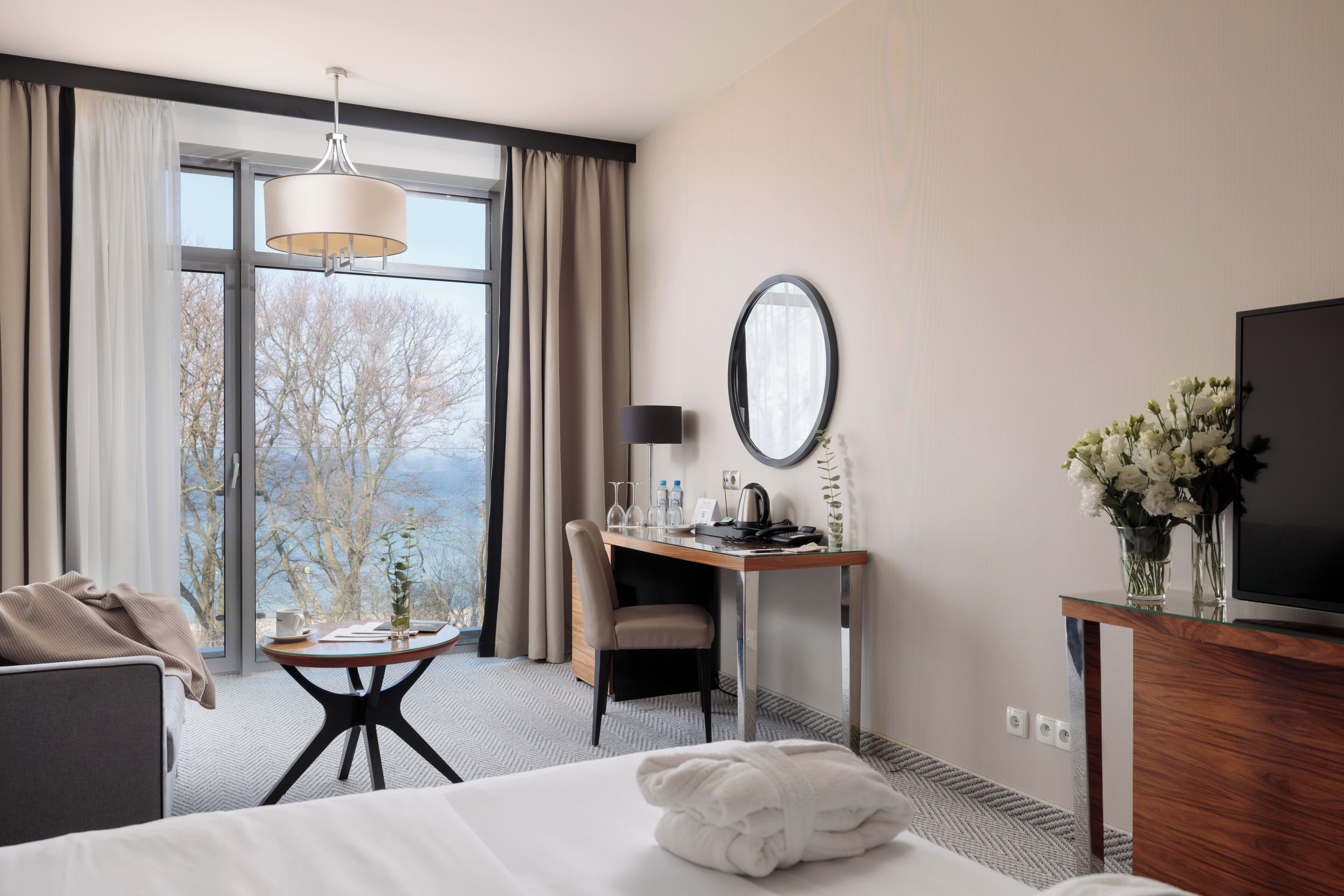 Standard Triple Room, Partial Sea View (Partial Sea View) | Park view