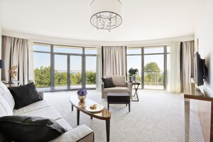 1 habitación, ropa de cama hipoalergénica y minibar 