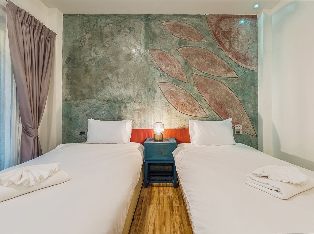 studio | 1 bedroom, in-room safe, desk, blackout curtains