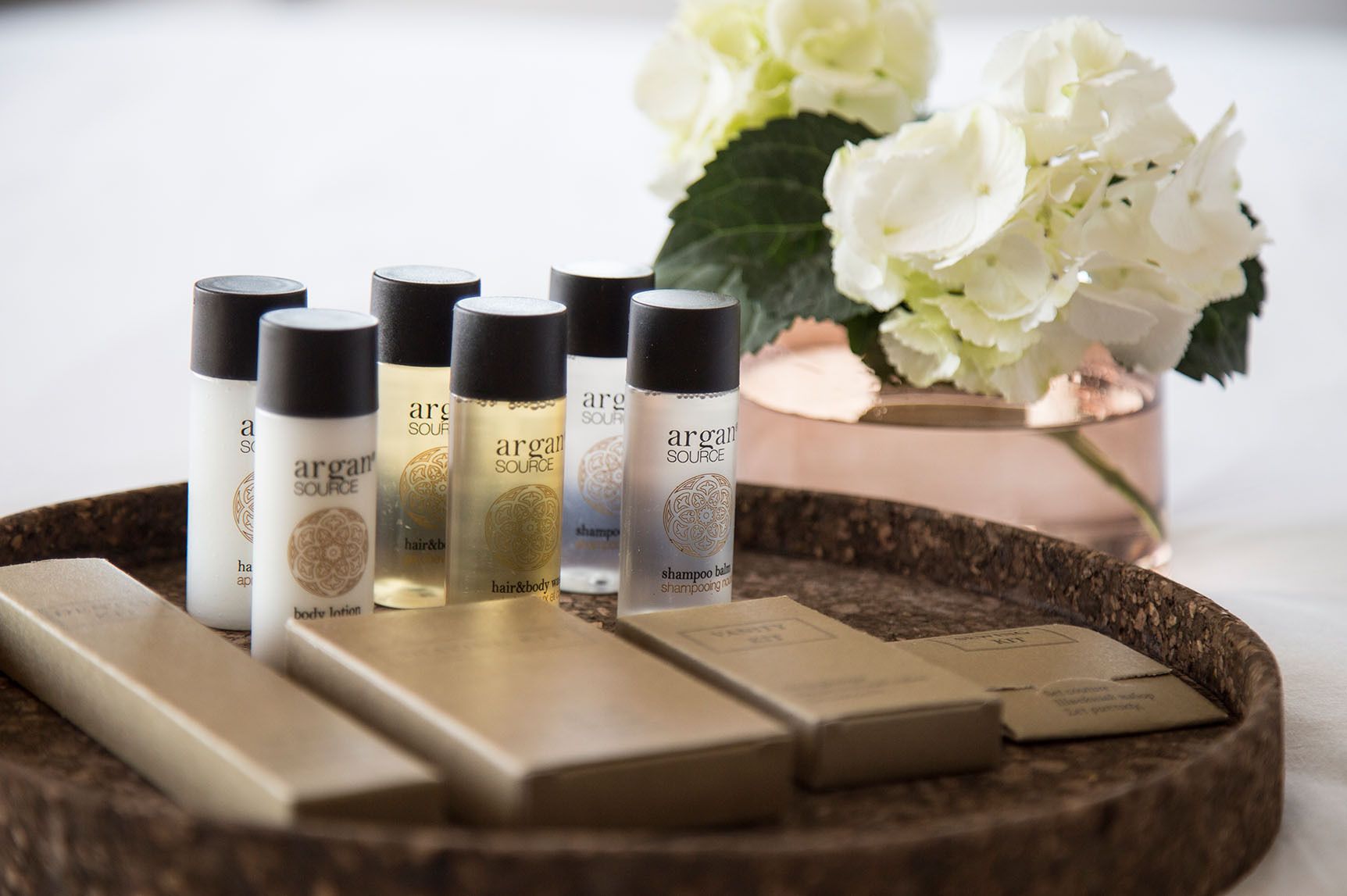 junior suite, sea view | bathroom | shower, free toiletries, hair dryer, slippers