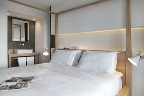 In-room safe, desk, soundproofing, iron/ironing board - Lena Mare Boutique Hotel (Corfu)