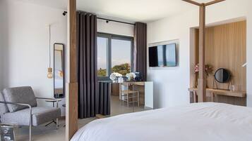 Junior Suite, Sea View | In-room safe, desk, soundproofing, iron/ironing board
