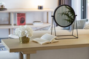 Luxury-Suite | Zimmersafe, Schreibtisch, schallisolierte Zimmer, Bügeleisen/Bügelbrett