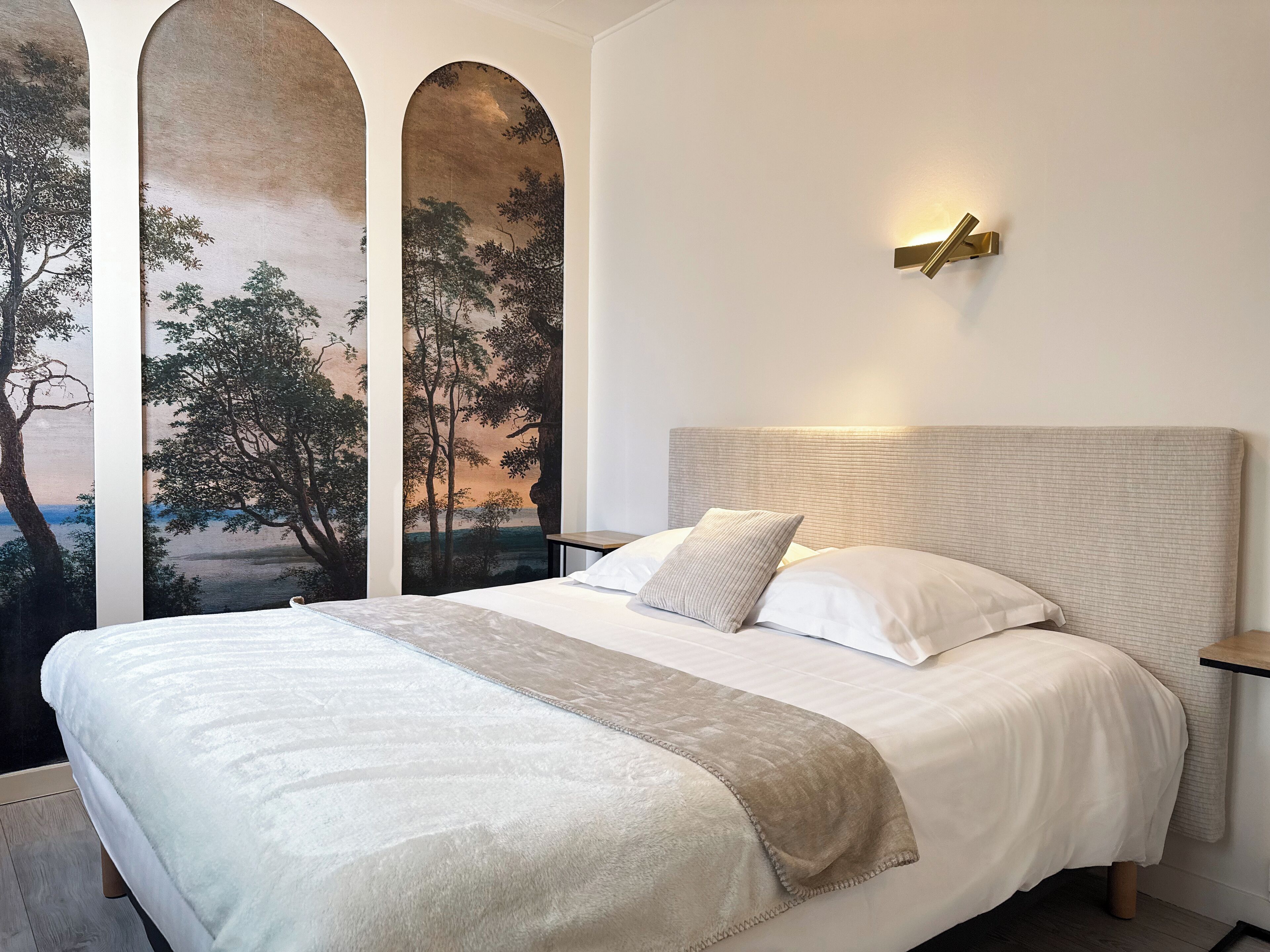 Habitación familiar | Escritorio, espacio para trabajar con un portátil, ropa de cama