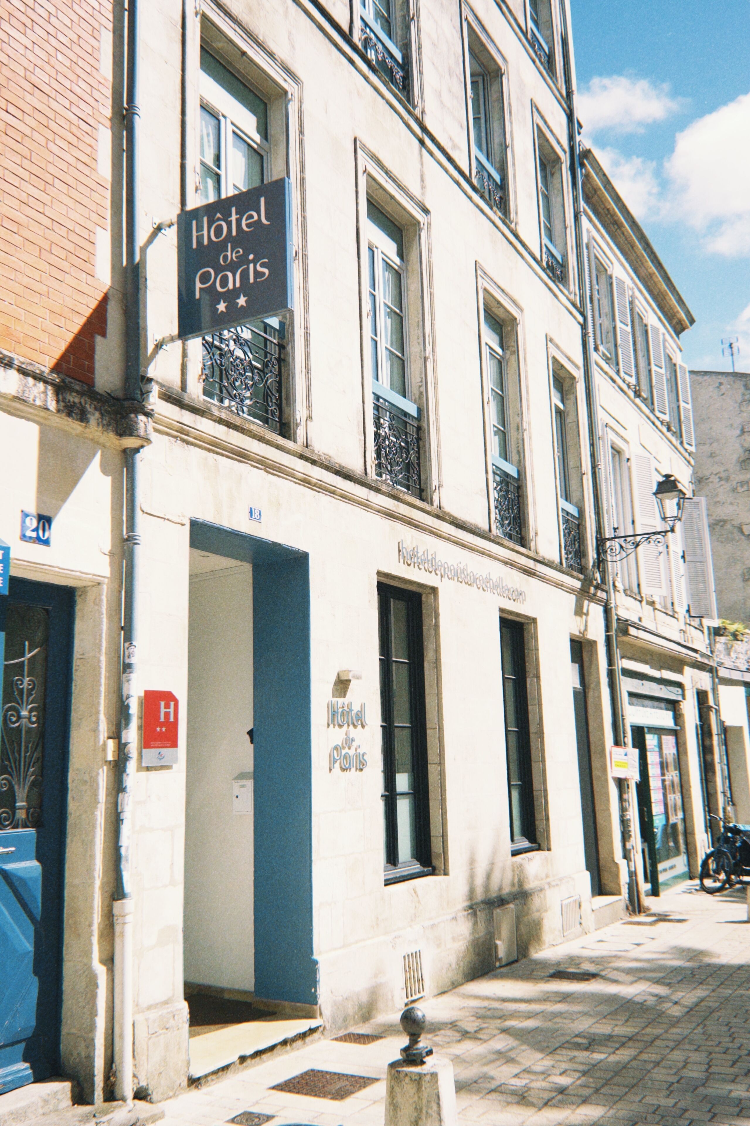 Fachada da propriedade