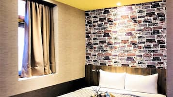 Elite Double Room, 1 Double Bed | In-room safe, desk, laptop workspace, soundproofing