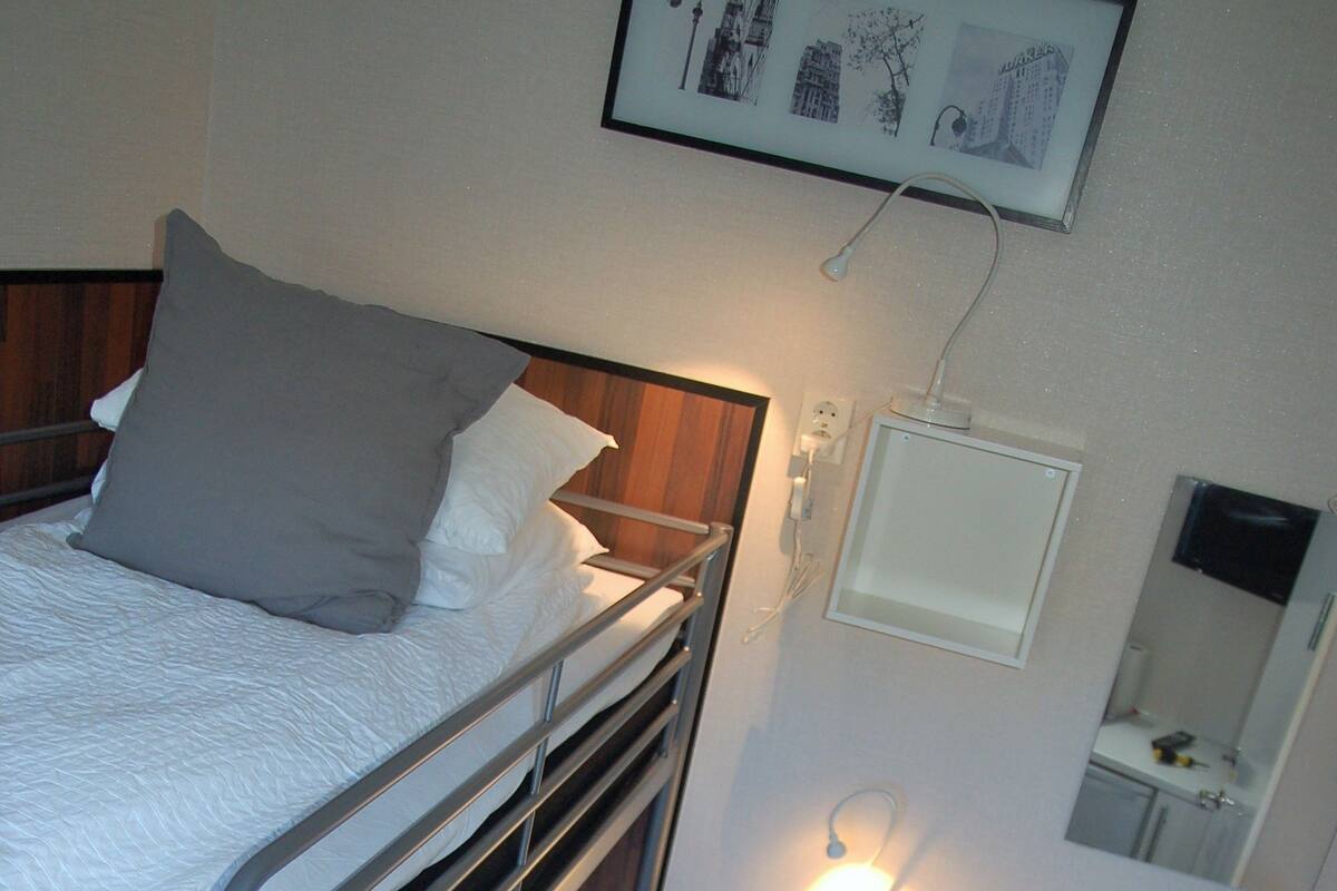 Chambre Double, salle de bains commune
