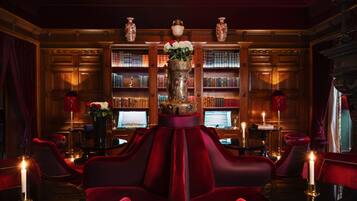 Sala de estar en el lobby