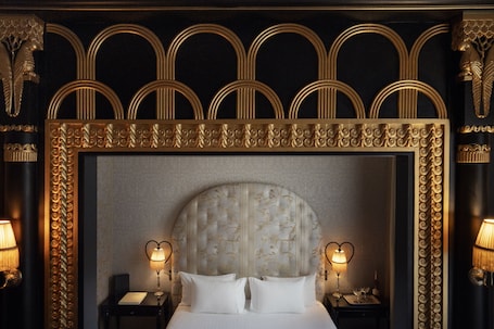 Premium bedding, minibar, in-room safe, desk