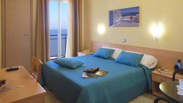 In-room safe, soundproofing, cribs/infant beds, rollaway beds