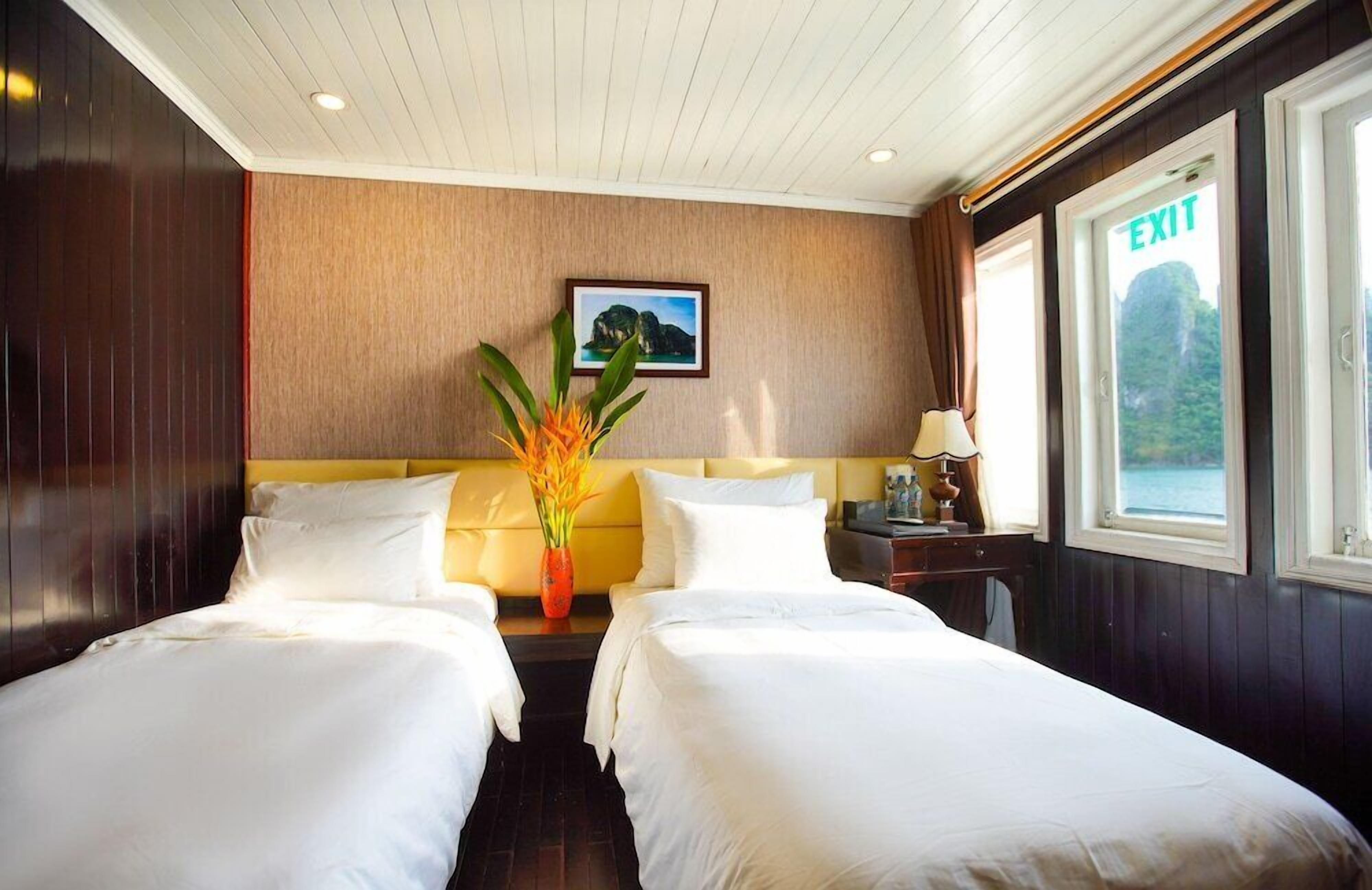 1 bedroom, premium bedding, minibar, in-room safe