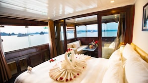 Paloma Suite | 1 bedroom, premium bedding, minibar, in-room safe - Paloma Cruise (Hong Gai)