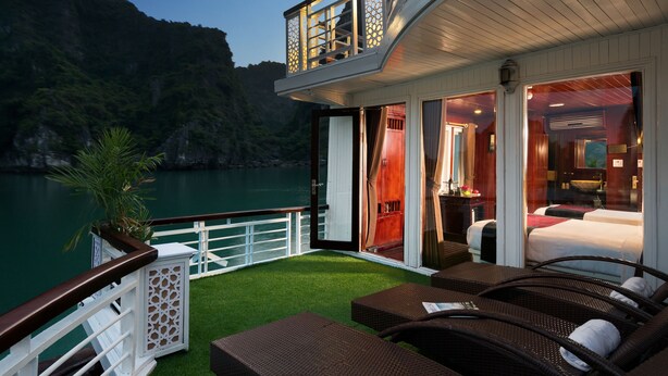 Family Executive Suite | Balcony - Paloma Cruise (Hong Gai)