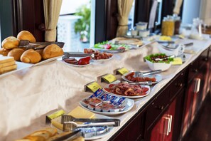 Free daily local cuisine breakfast