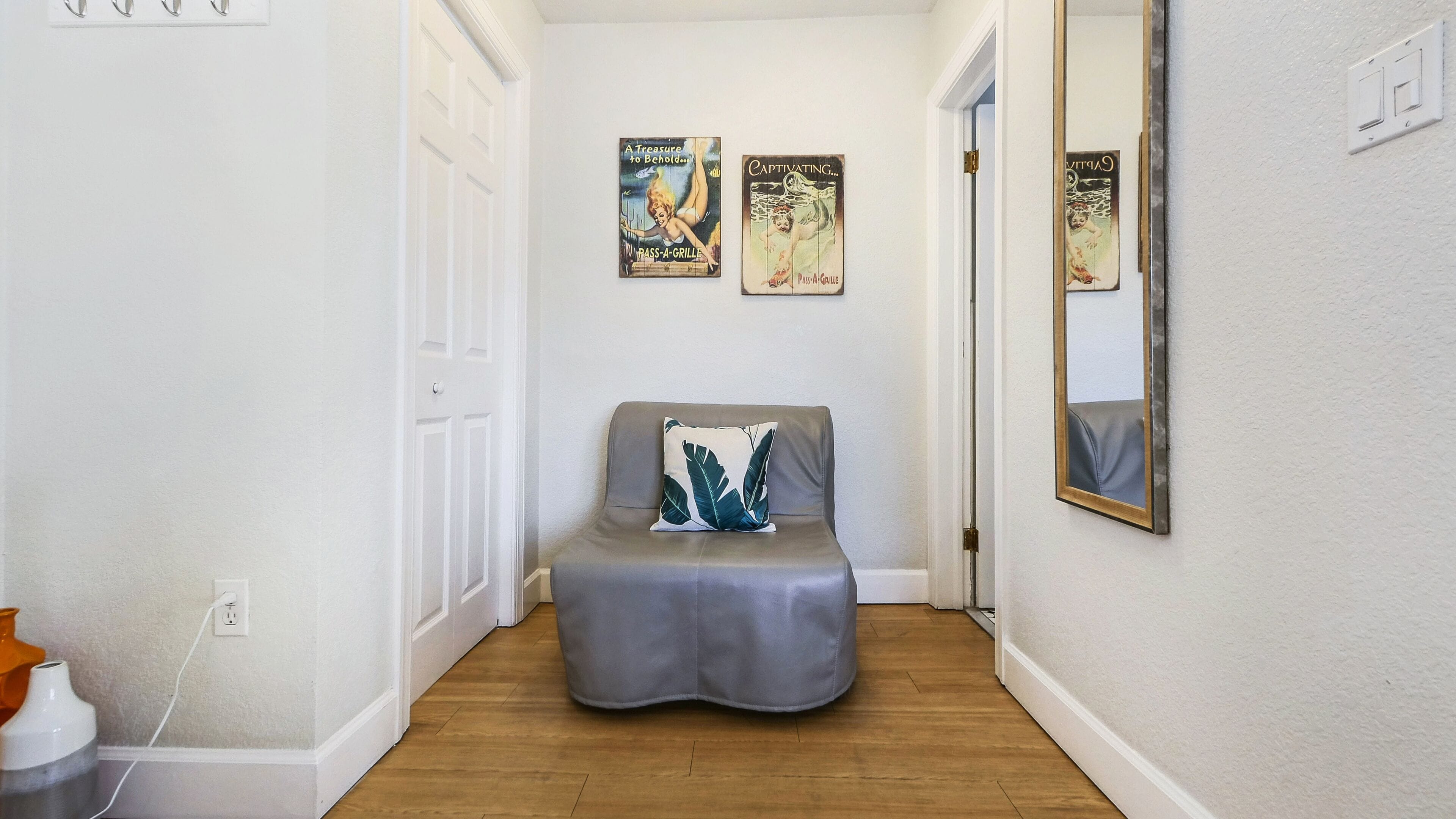 #7 sundeck studio | extra beds