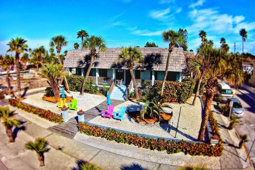 Sabal Palms Inn