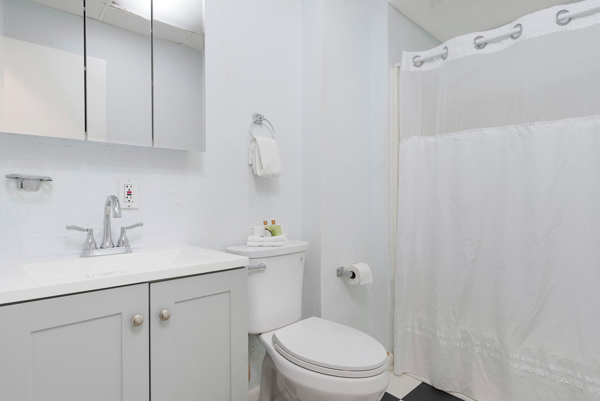 family apartment, 1 bedroom, balcony, pool view | bathroom | free toiletries, hair dryer, towels, soap