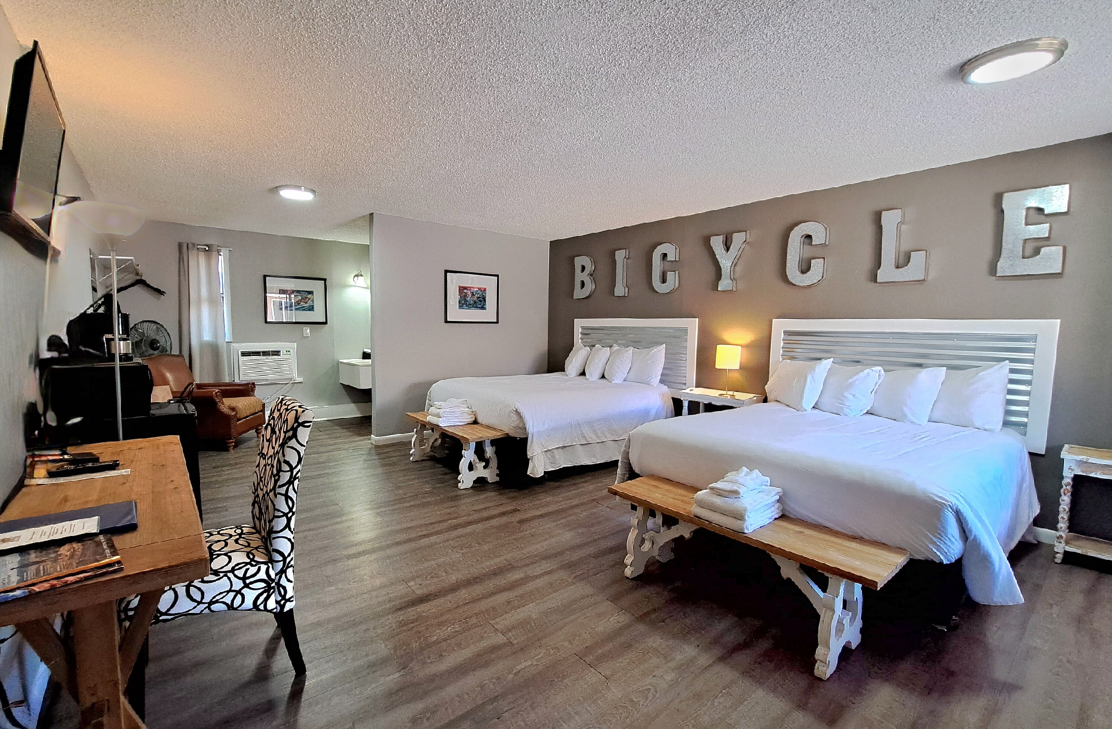 特色客房, 2 张大床 | 特色装修、特色家居、熨斗/熨板、免费 WiFi