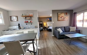 Svit Signature - 1 sovrum - icke-rökare - kök | Eget kök | Minikylskåp, mikrovågsugn, kaffe- och tebryggare och frys