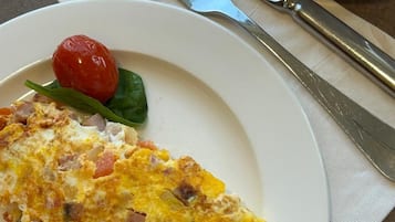 Breakfast, lunch and dinner served