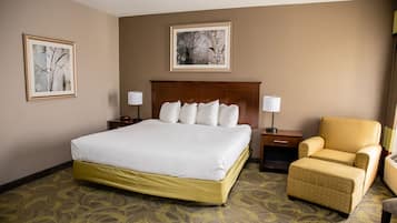 Quarto standard, 1 cama King | Cofres nos quartos, escrivaninha, cortinas blackout