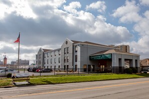Exterior - Carpenter Street Hotel (Springfield)