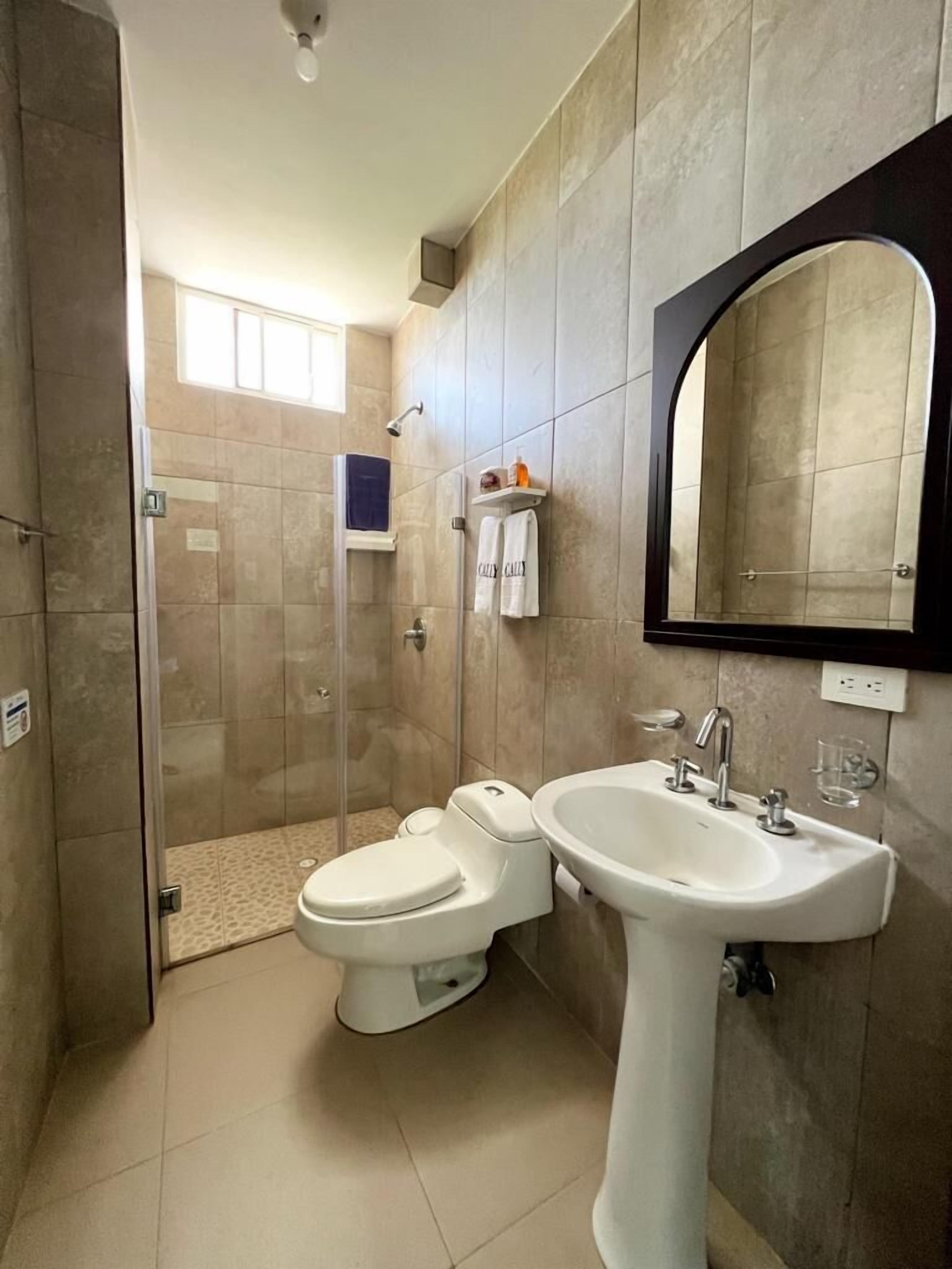 shower, free toiletries, towels