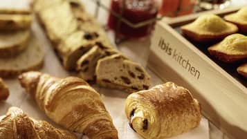 Frühstücksbuffet gegen Gebühr